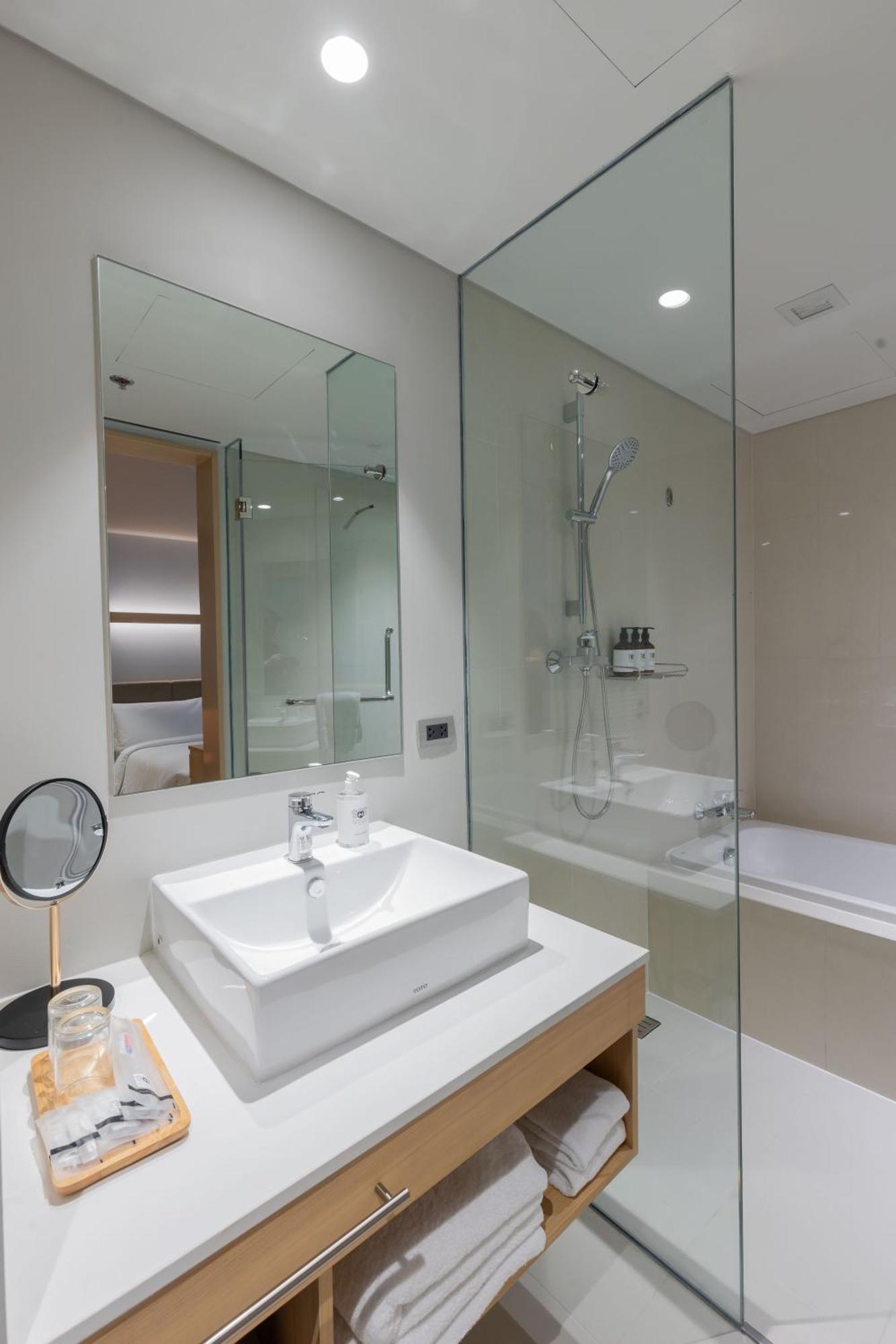 Nishitetsu Hotel Croom Bangkok Silom Екстер'єр фото