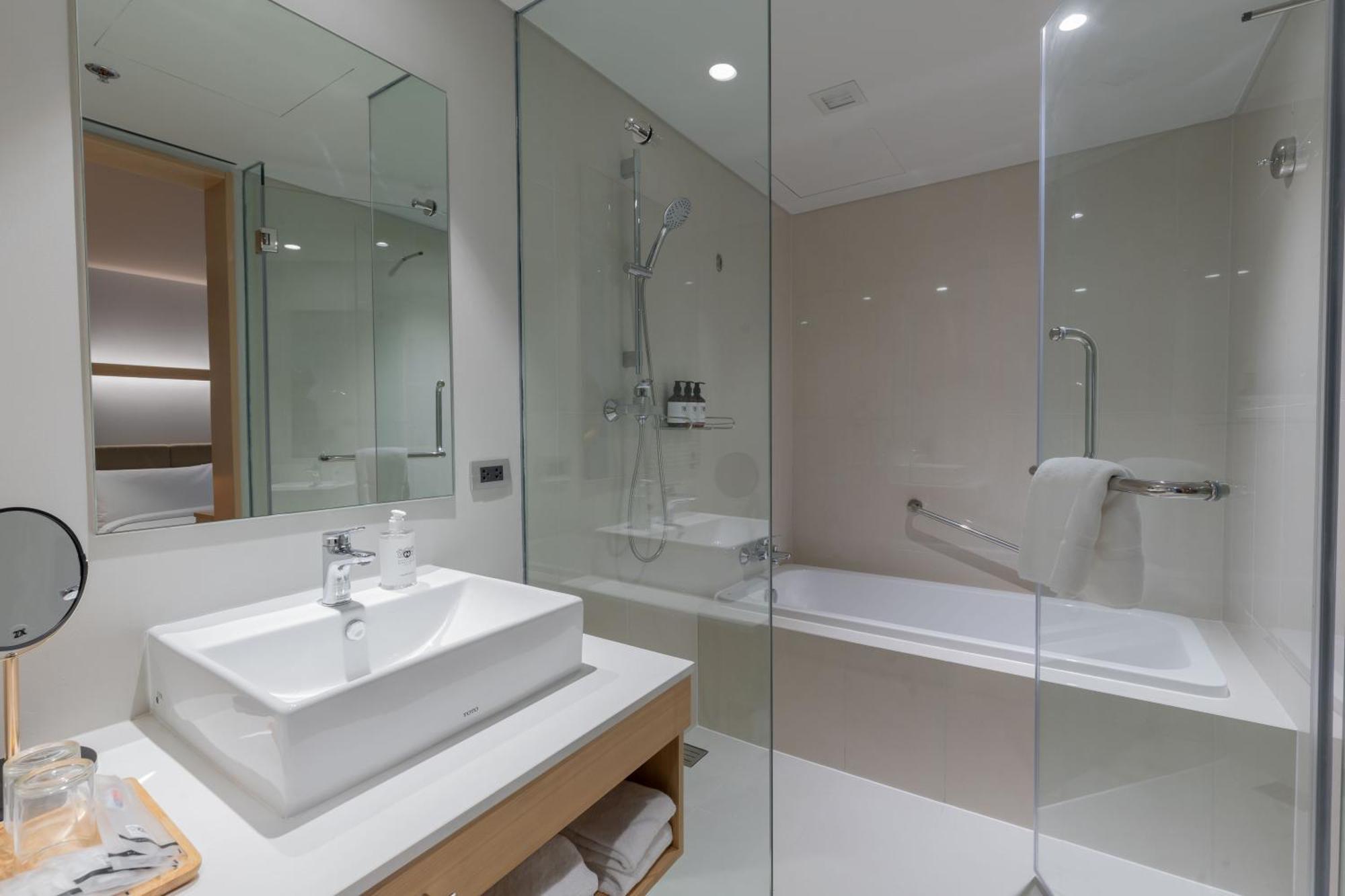 Nishitetsu Hotel Croom Bangkok Silom Екстер'єр фото